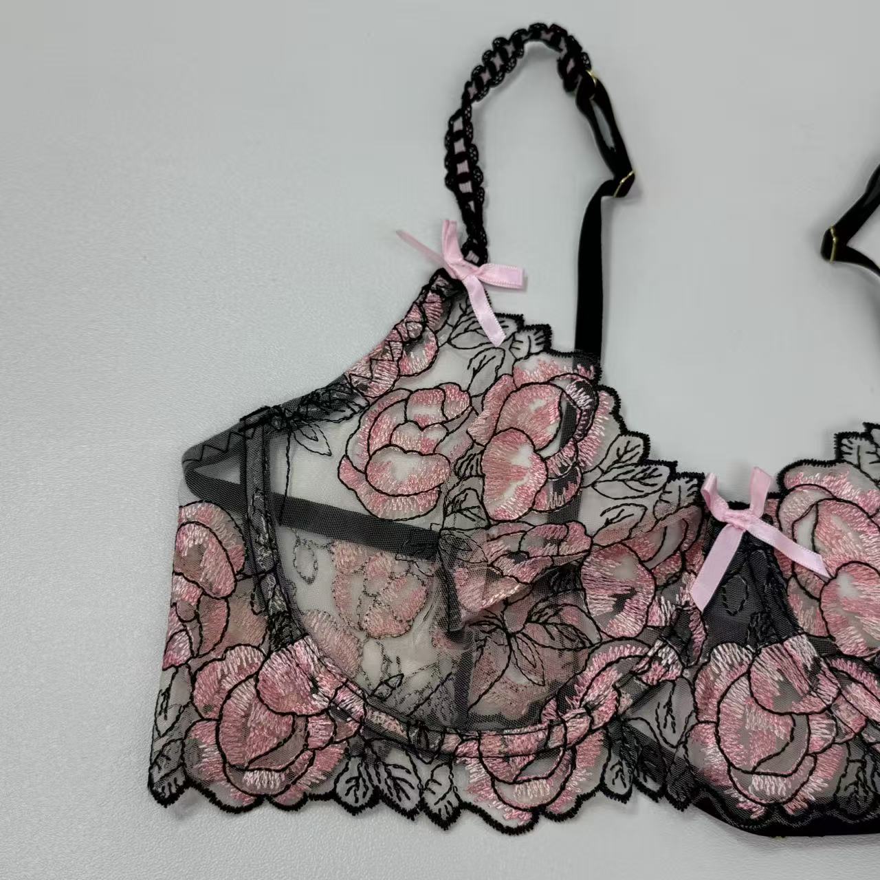 Pink embroidered bow bra