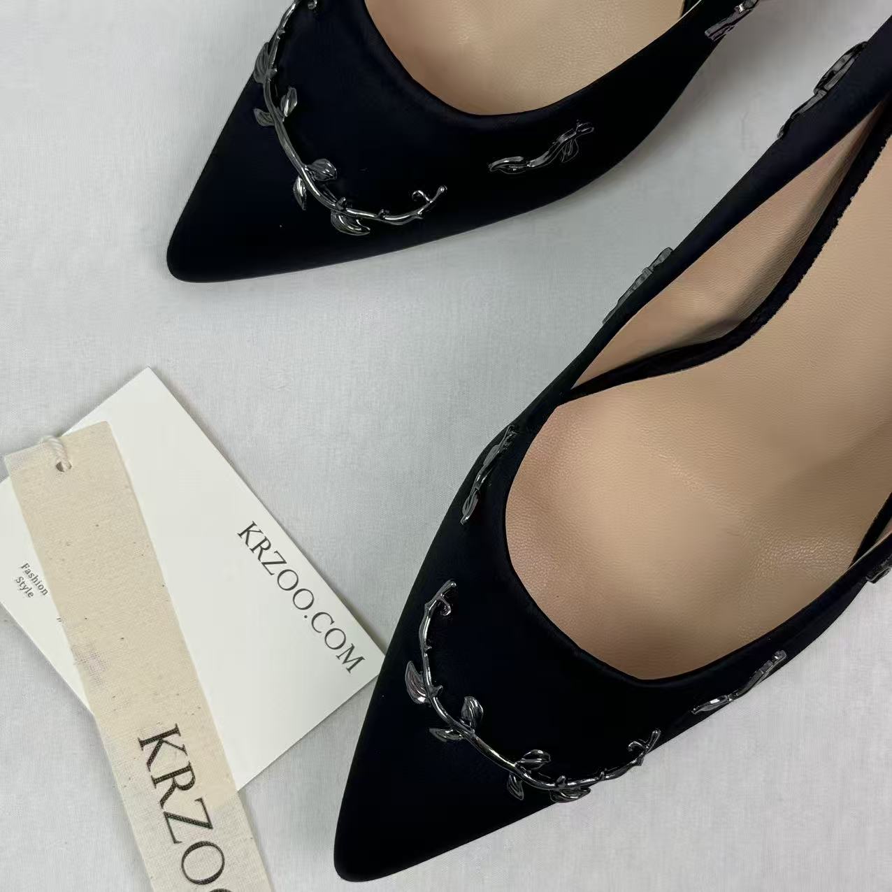 Golden branch leaves silk satin shoes