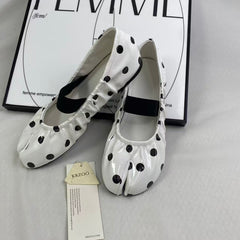 Mary Jane flat shoes