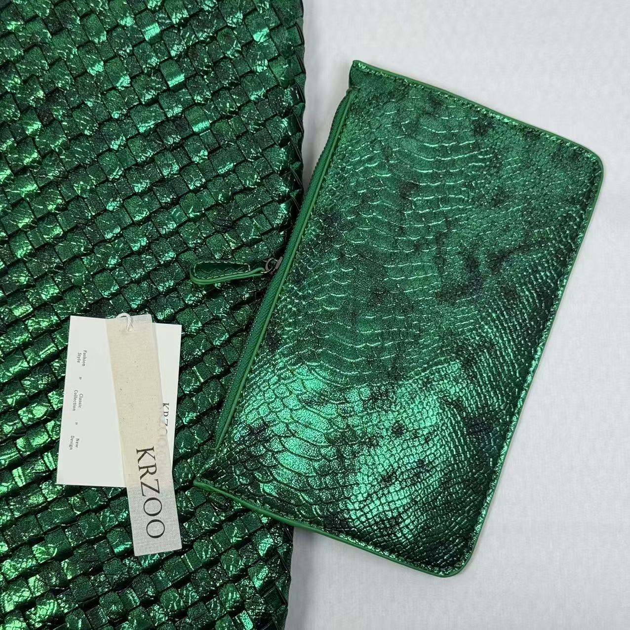 Hand-woven bag with snake skin pattern
