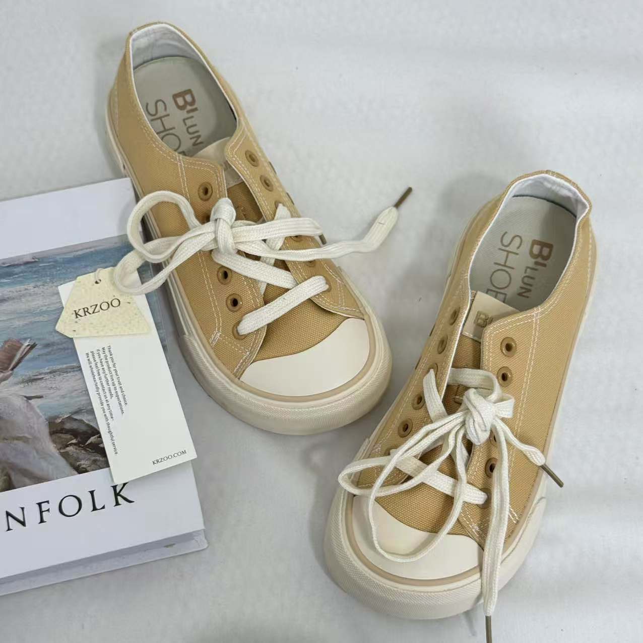 Versatile Round-Toe Platform Sneakers