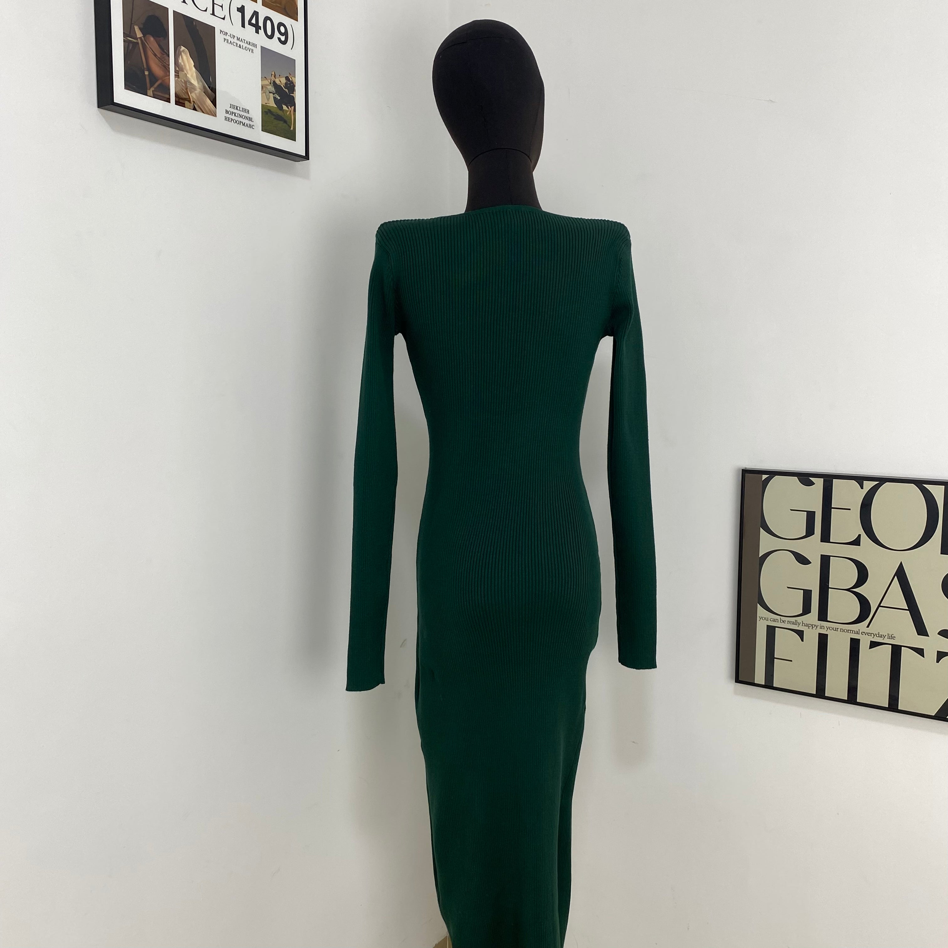 Elegant Single-Breasted Knit Dress
