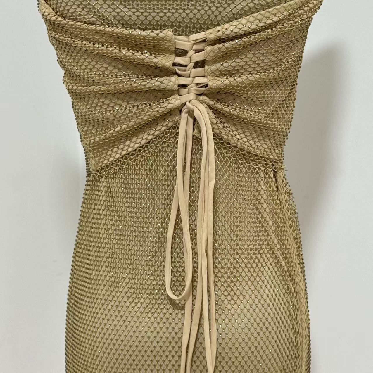 Halter-Neck Slim-Fit Sleeveless Gown