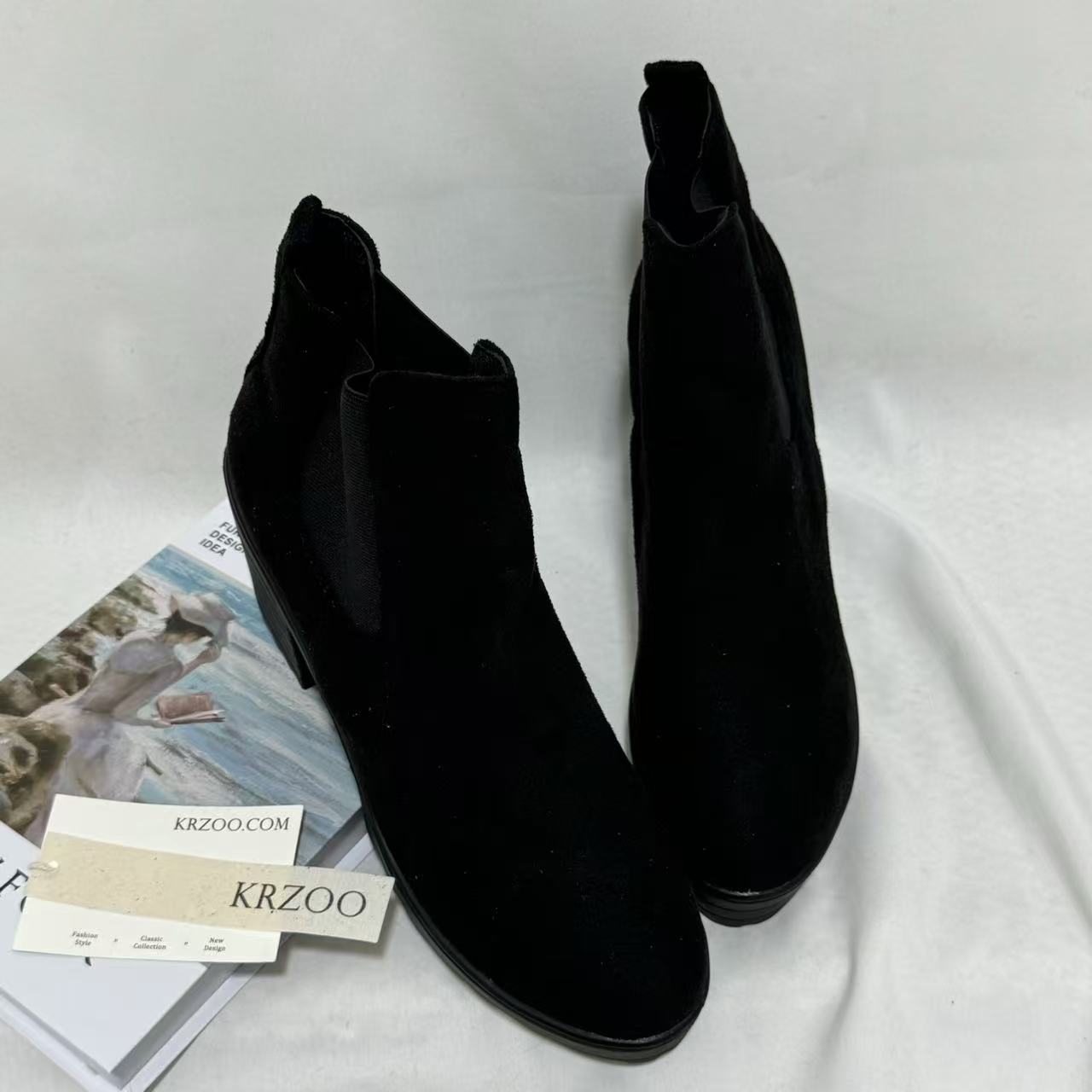 British-Style Platform Round-Toe Ankle Boots