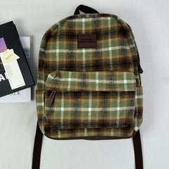 Large-capacity schoolbag