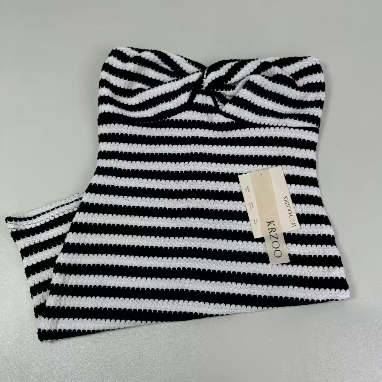 Striped strapless figure-hugging halter dress