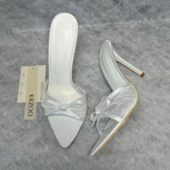 Lace pointed-toe embroidered bow high heels