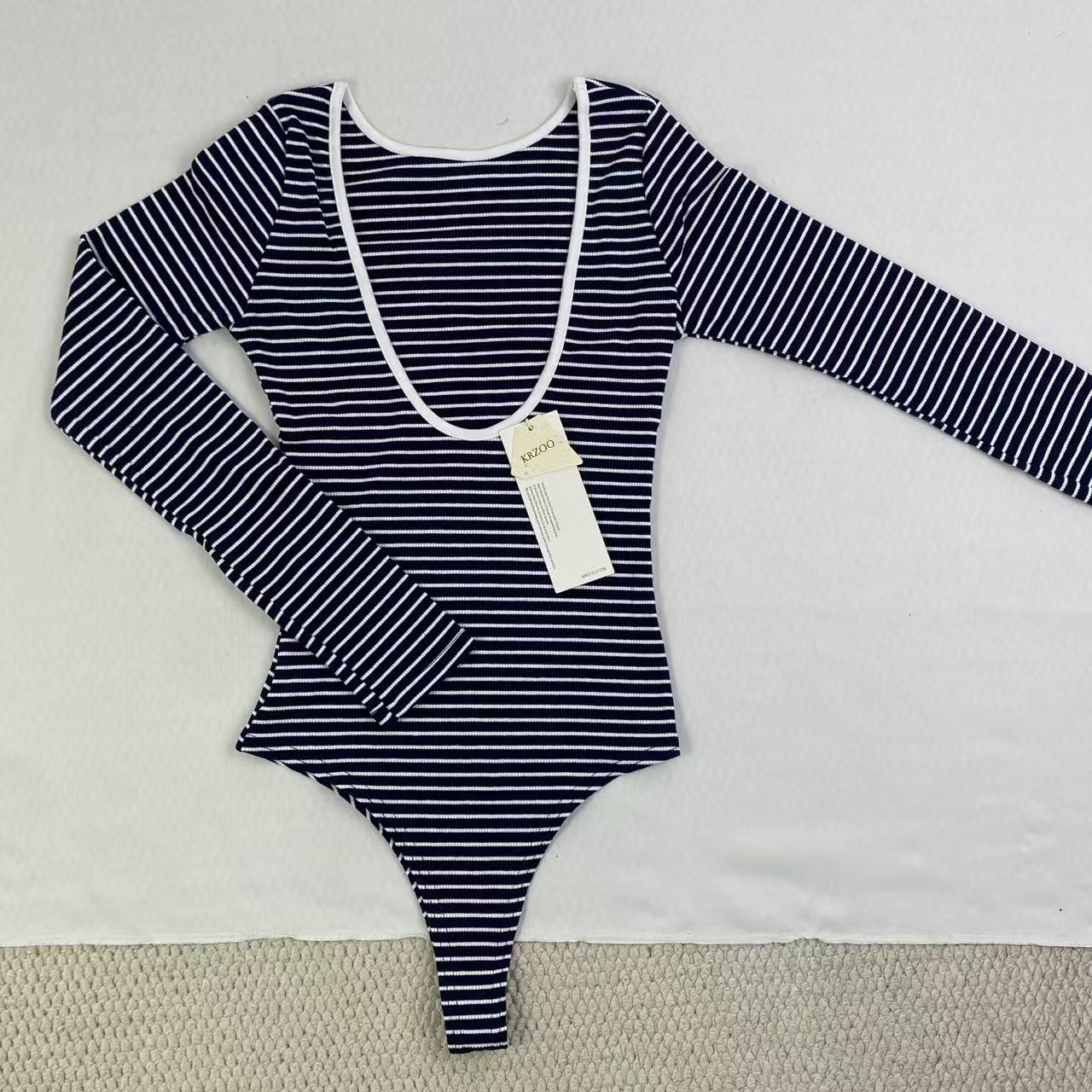 Backless V-neck one-piece dress