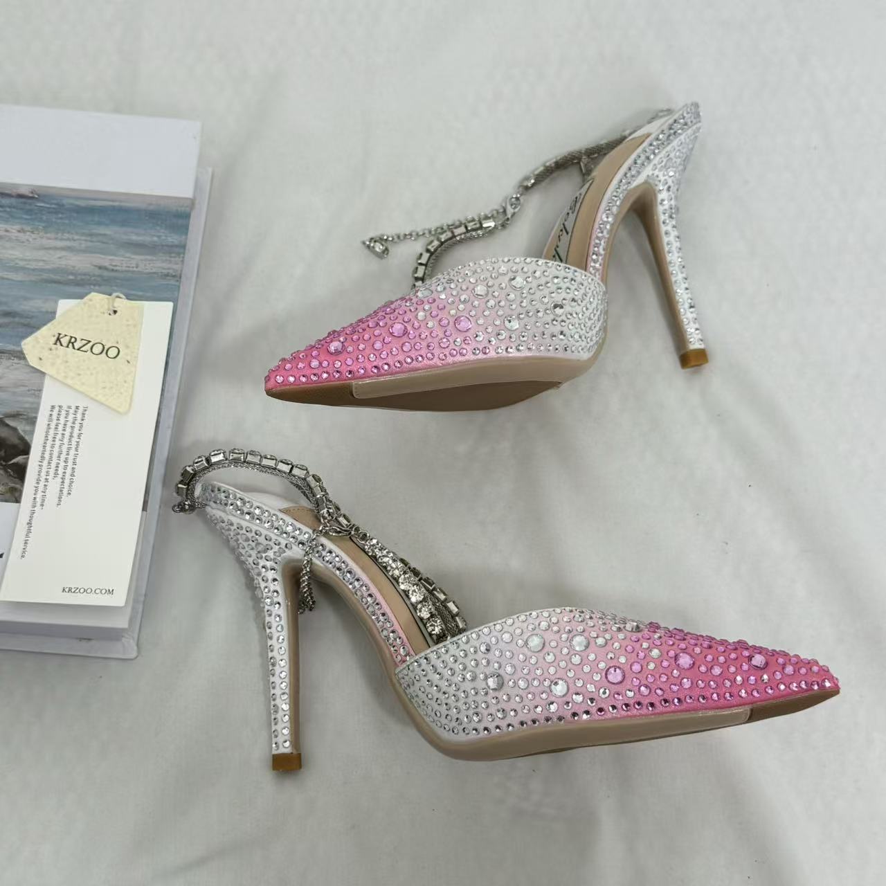 Gradient Pink Closed-Toe Sandals