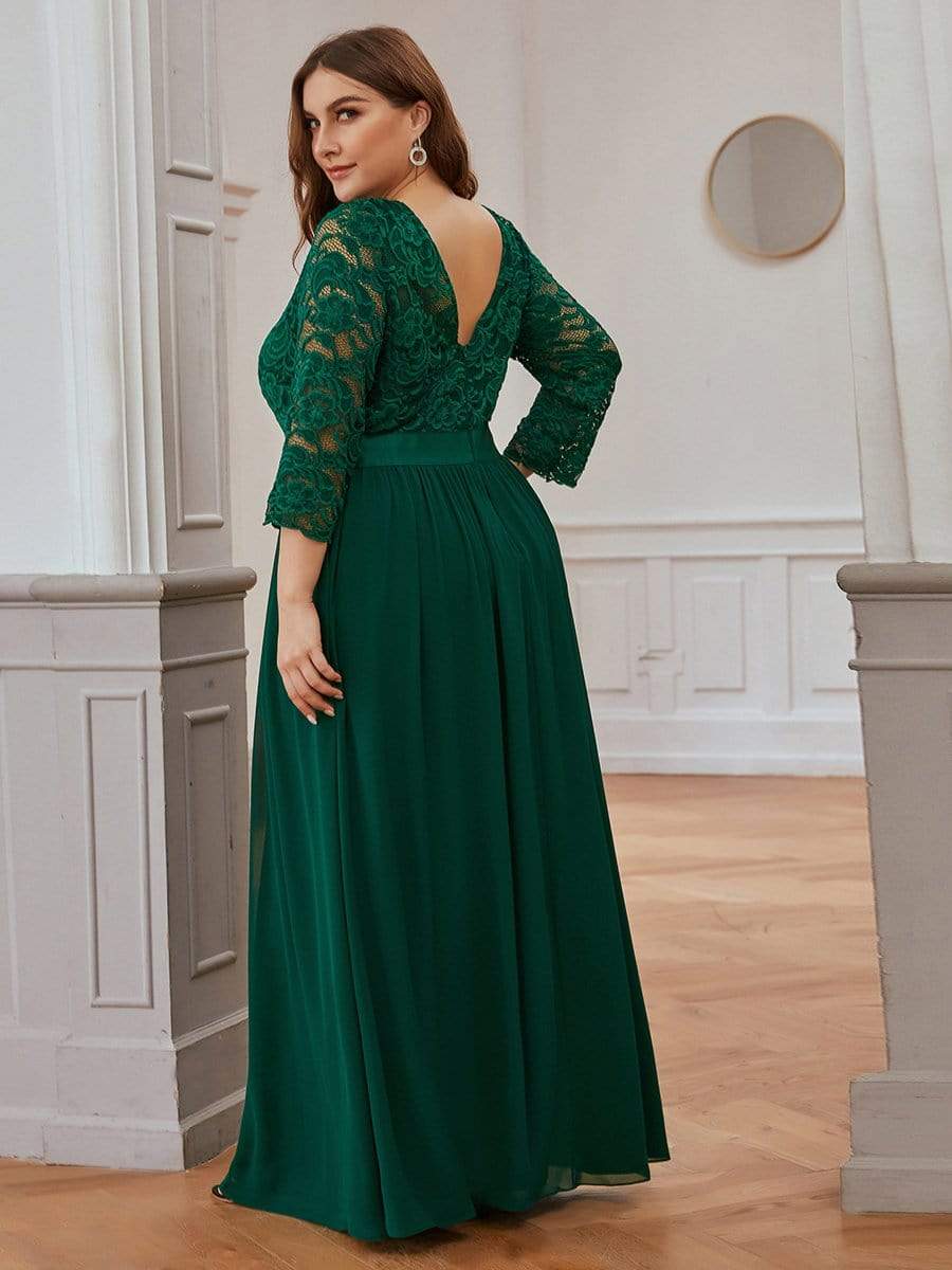 Elegant Plus Size Lace Evening Gown with Long Sleeves