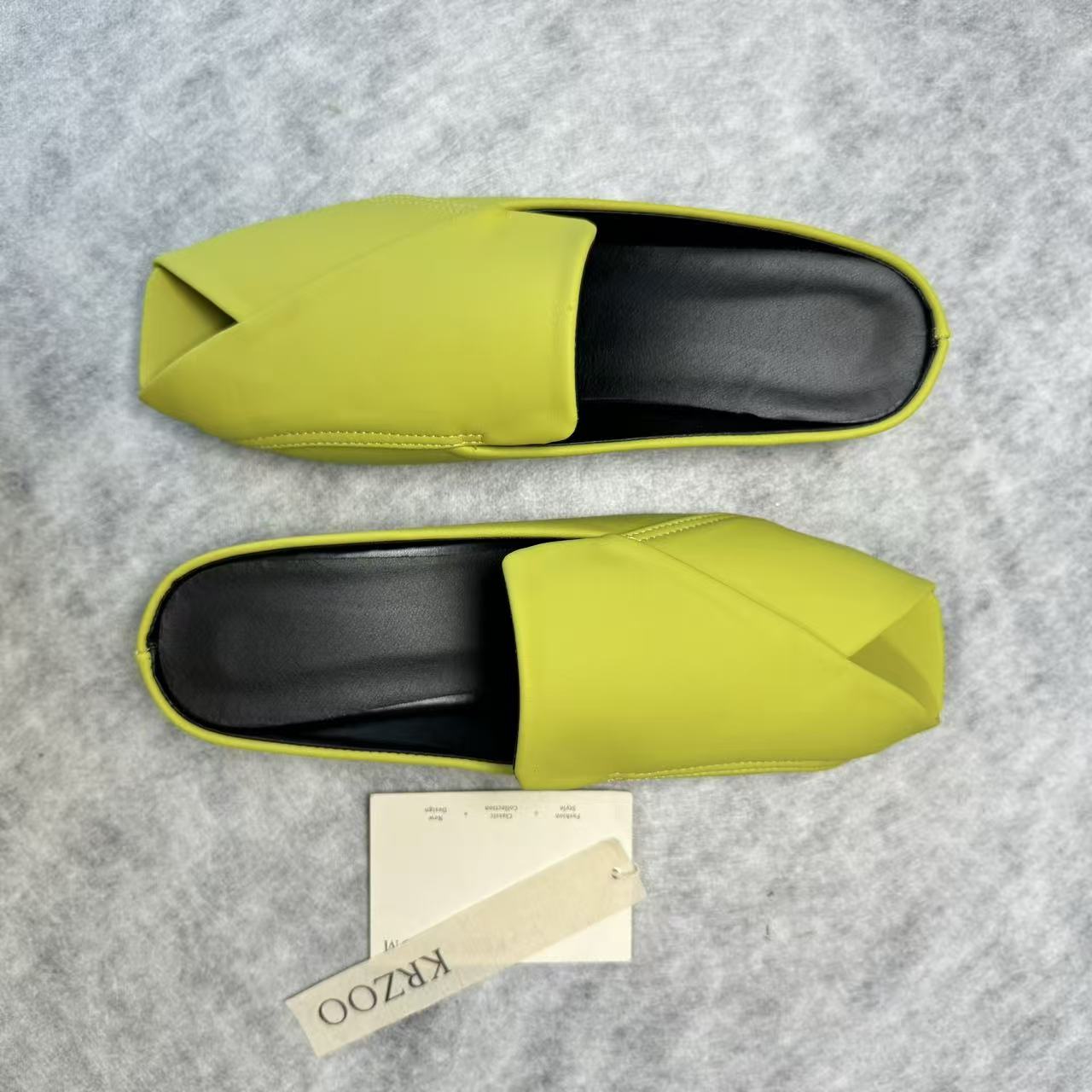 Square-toe open-toe square heel low-heeled shoes