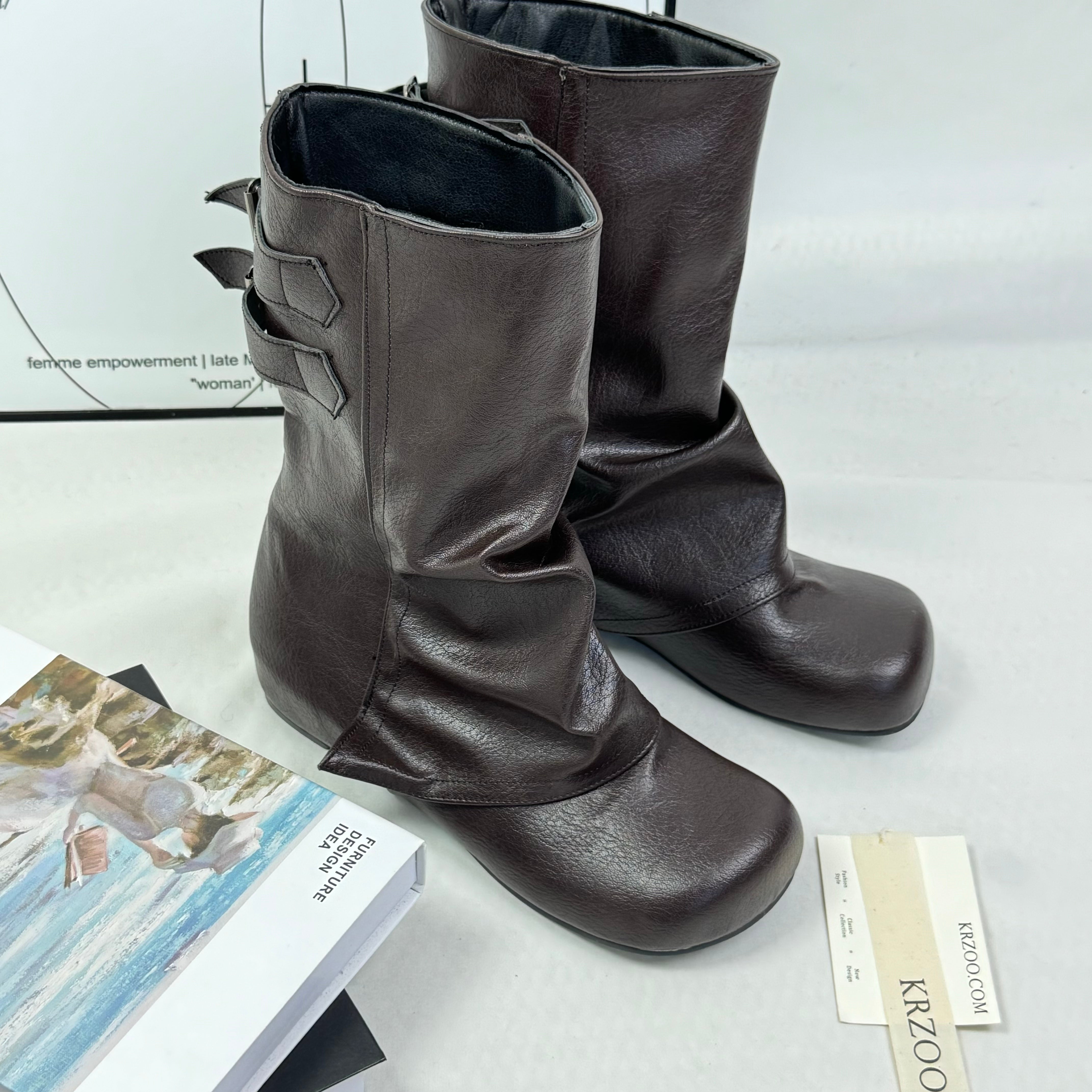 Round-toe inner high-top boots