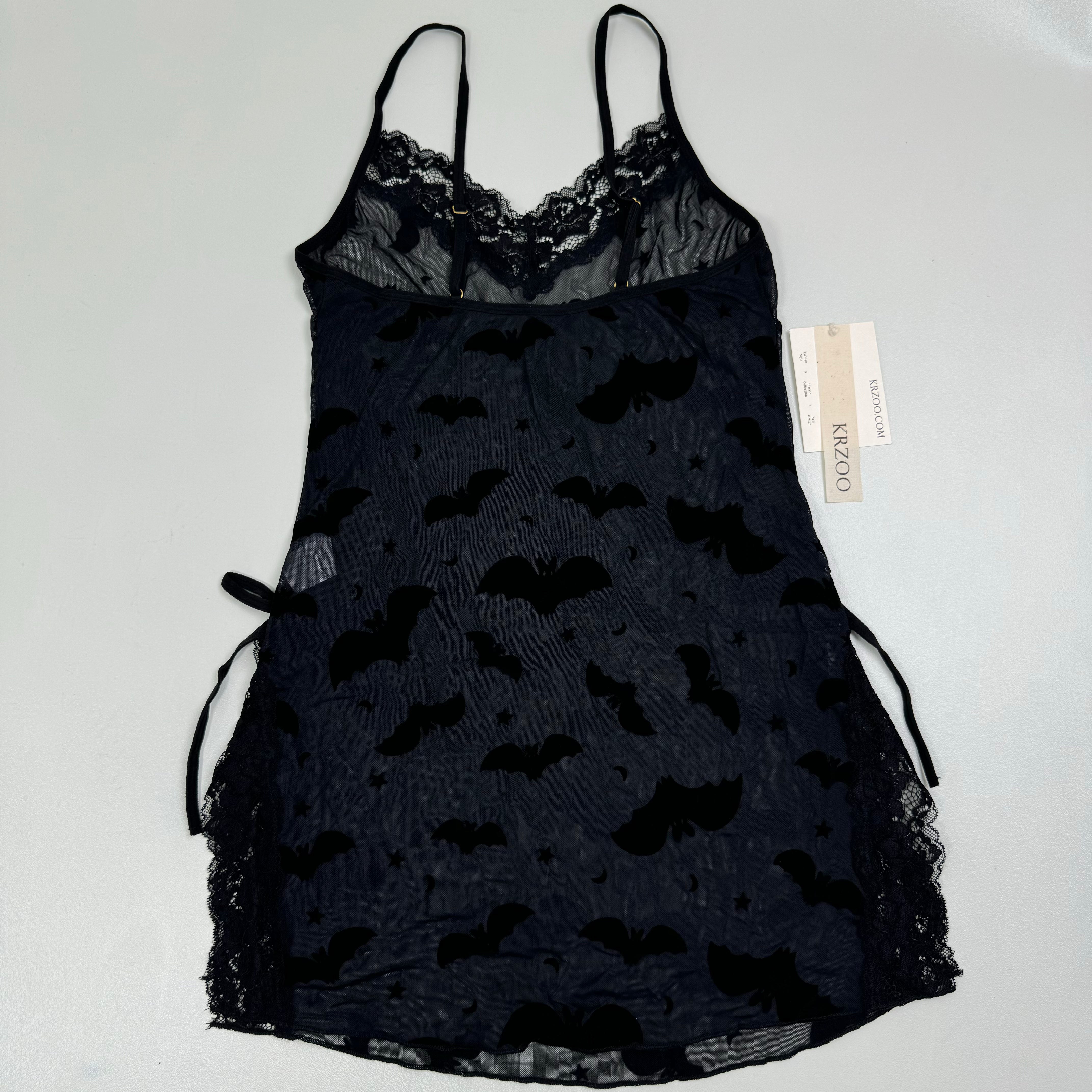 Backless dark bat print nightgown