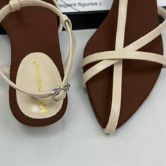 Fine ribbon pointed open-toe sandals