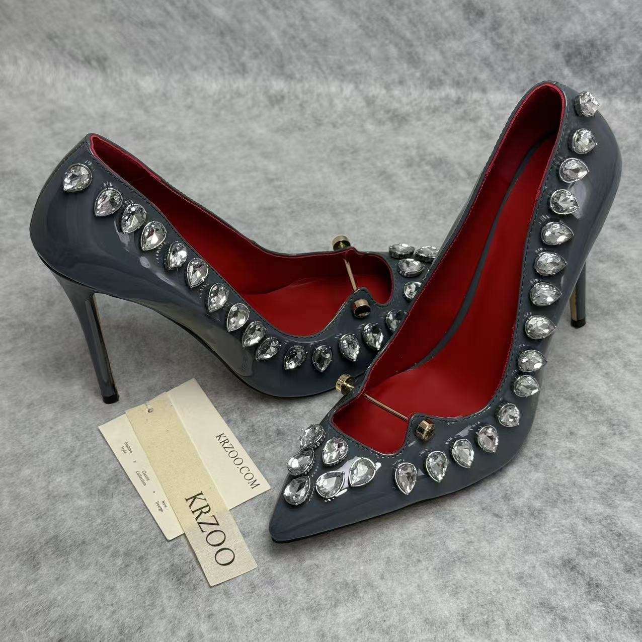 Beaded pointed metal buckle high-heeled shoes