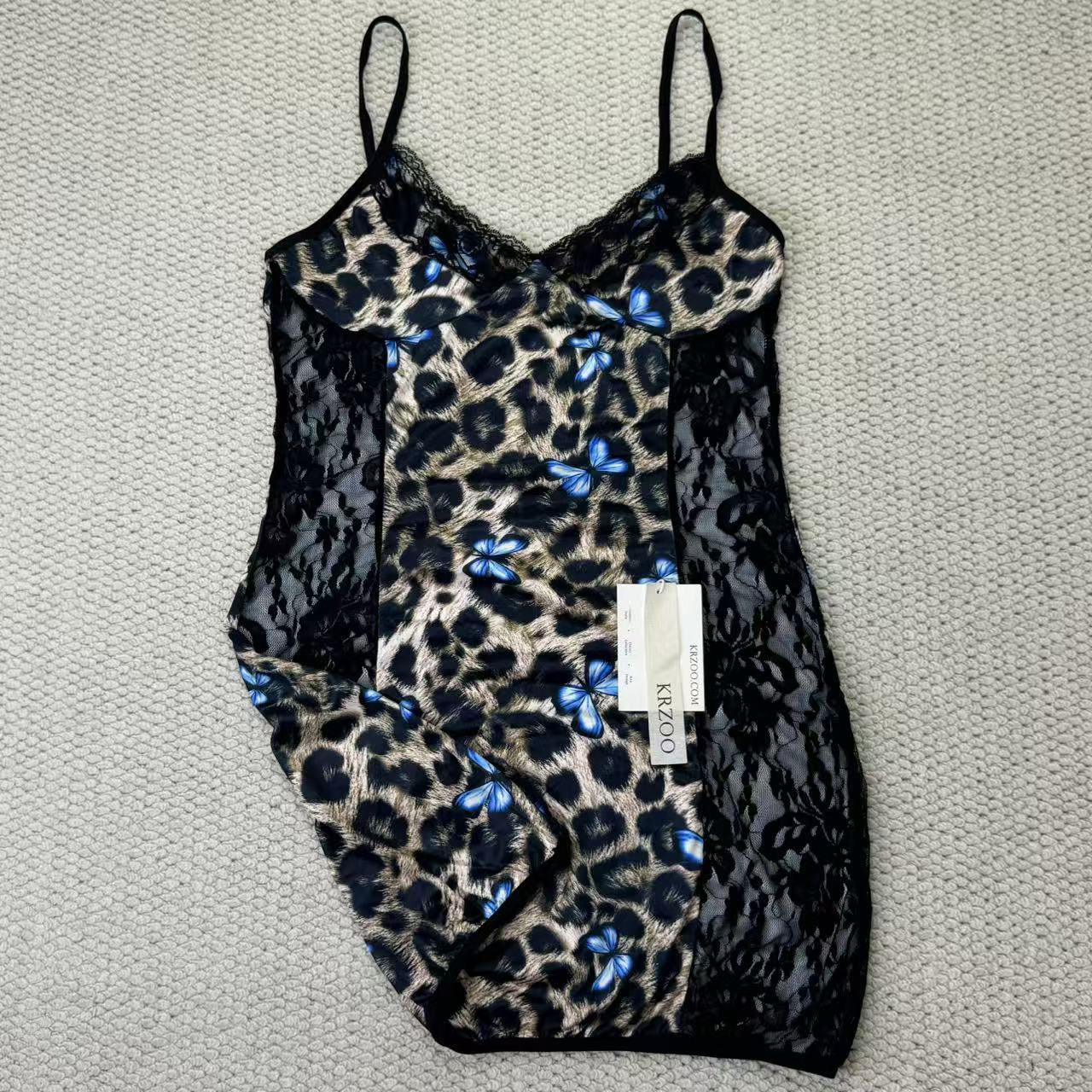 Leopard print butterfly pattern pajamas
