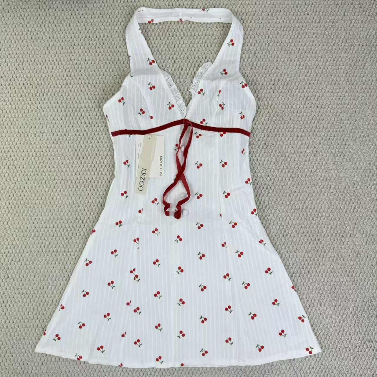 Deep V button-down backless cherry-neckline dress