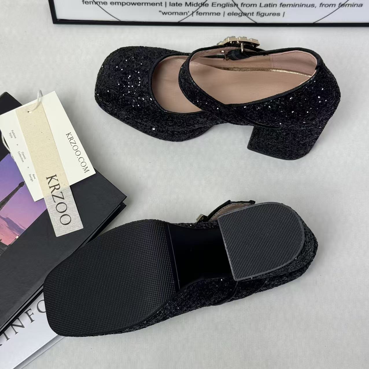 Pleated pointed-toe low-heeled shoes