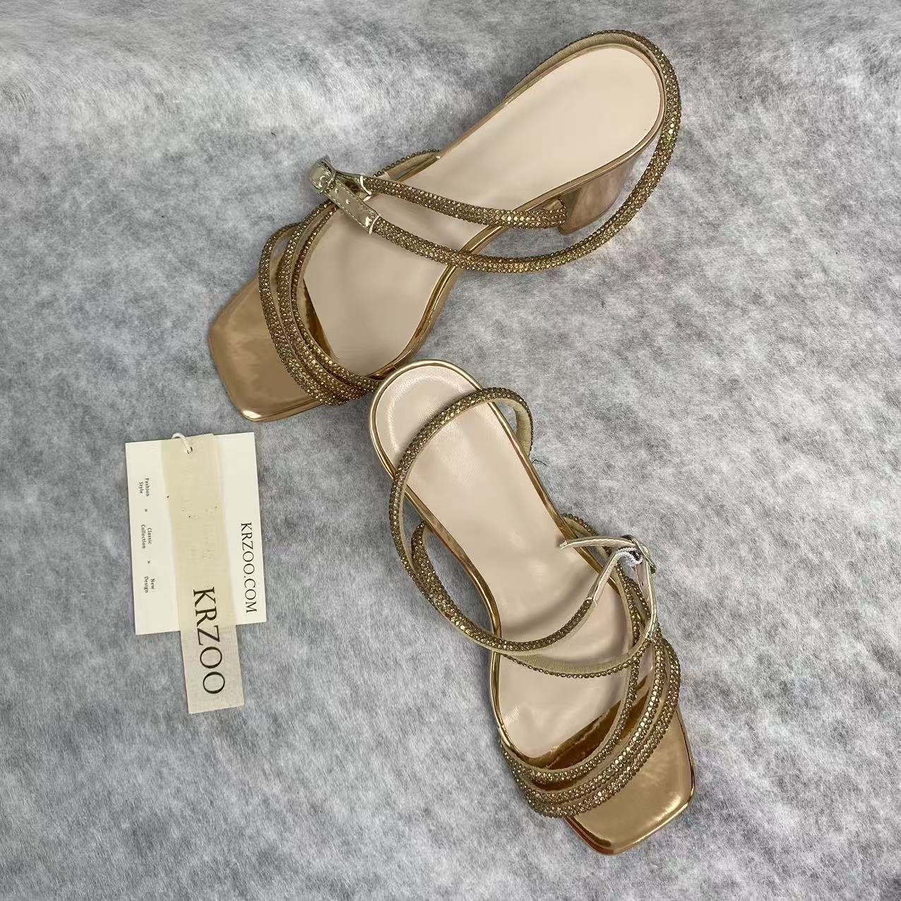 Metal square-toed low-cut high heel