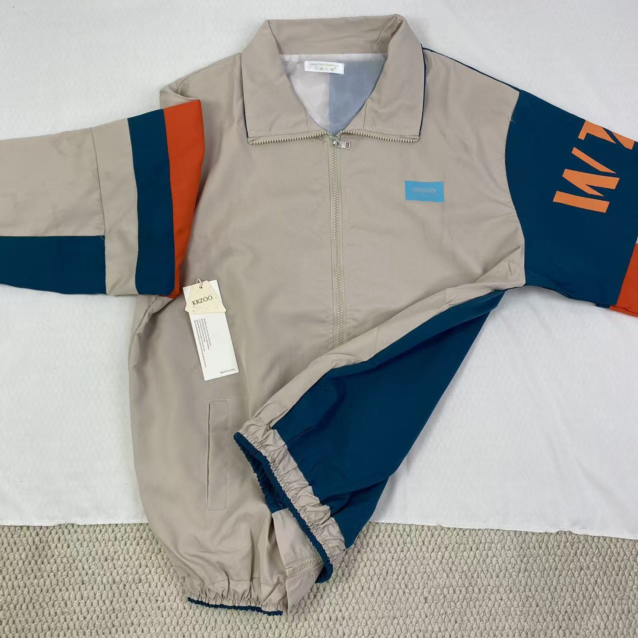 Standing collar straight-cut jacket